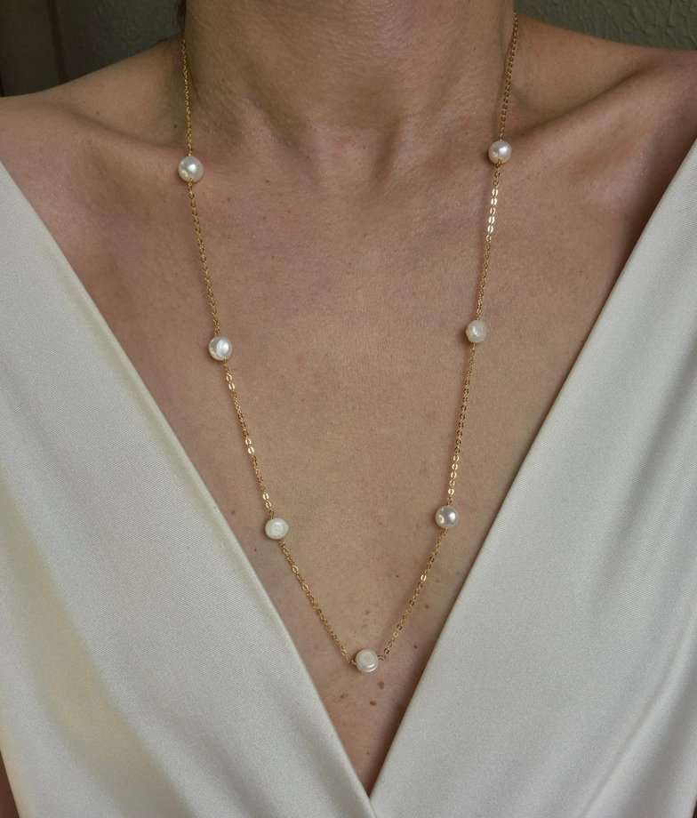 Colar longo pérolas barrocas