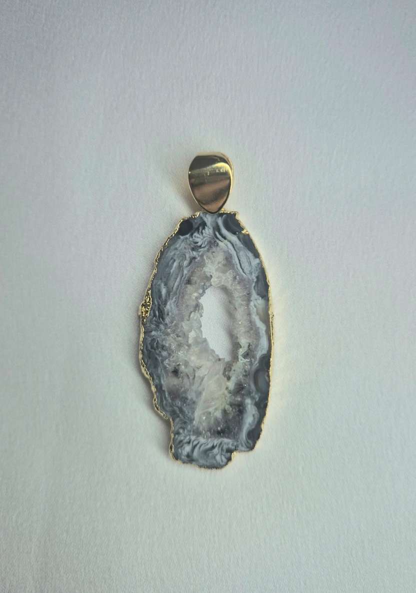 Pingente ágata drusa preta