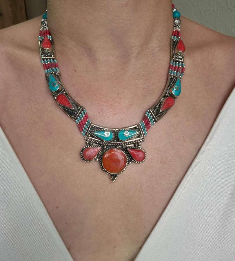 Colar Nepal turquesa e coral