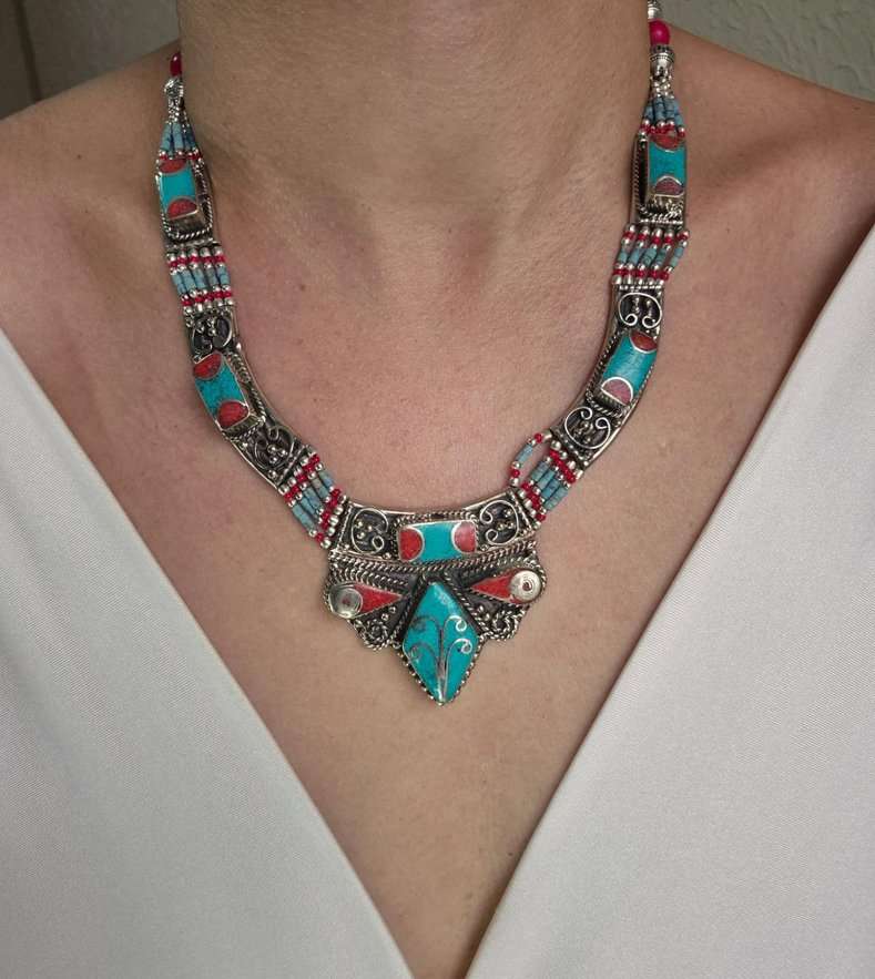 Colar Nepal turquesa e coral2