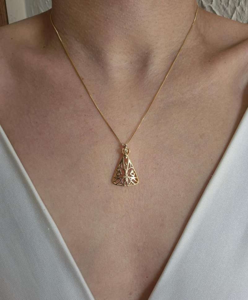 Colar corrente e Nossa Senhora banhado a ouro 18k