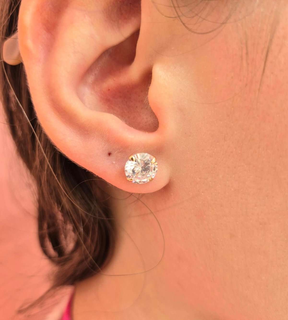 Brinco ponto de luz banhado a ouro 18k