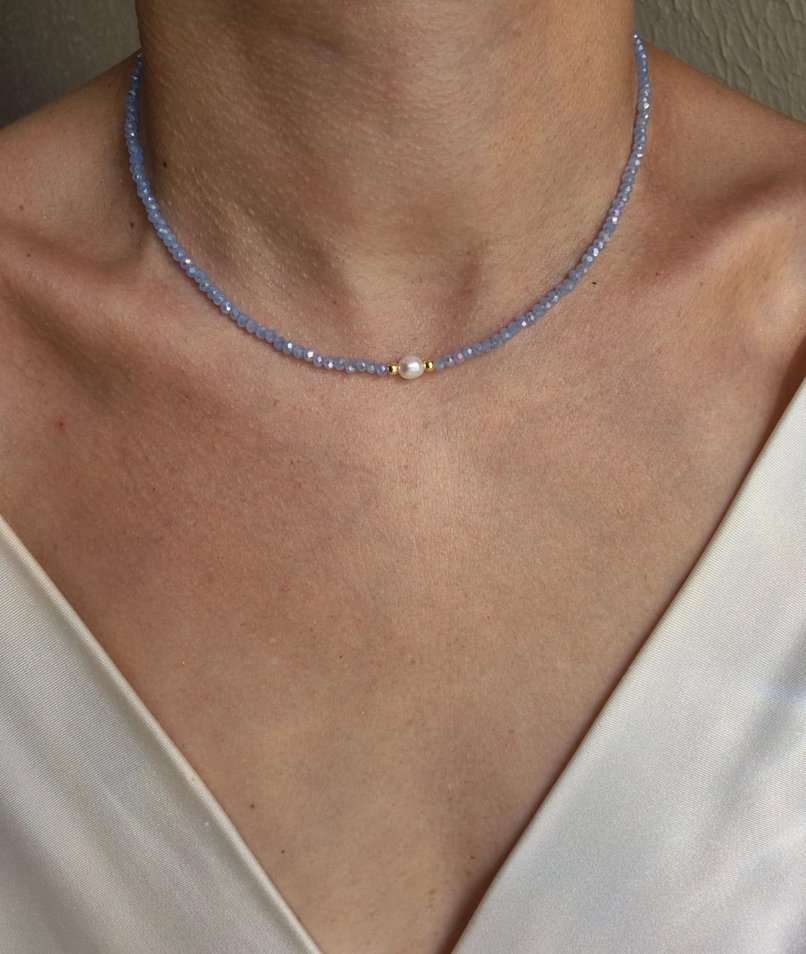 Chocker cristais azul celeste e pérola