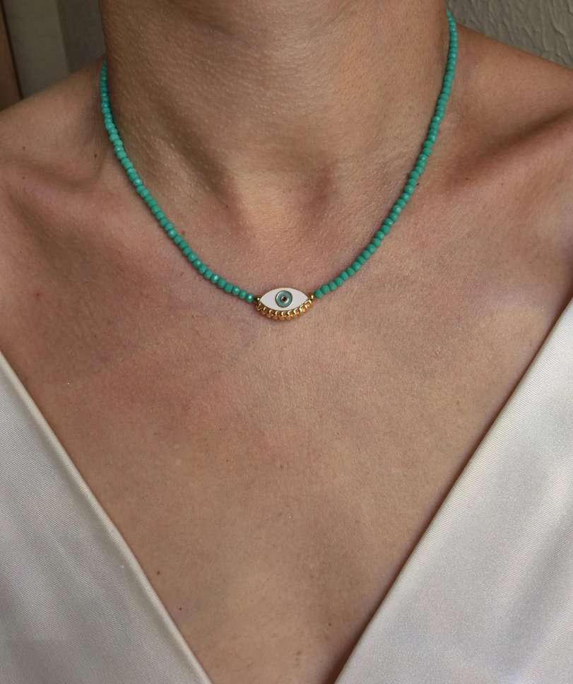 Chocker cristais verdes e olho grego