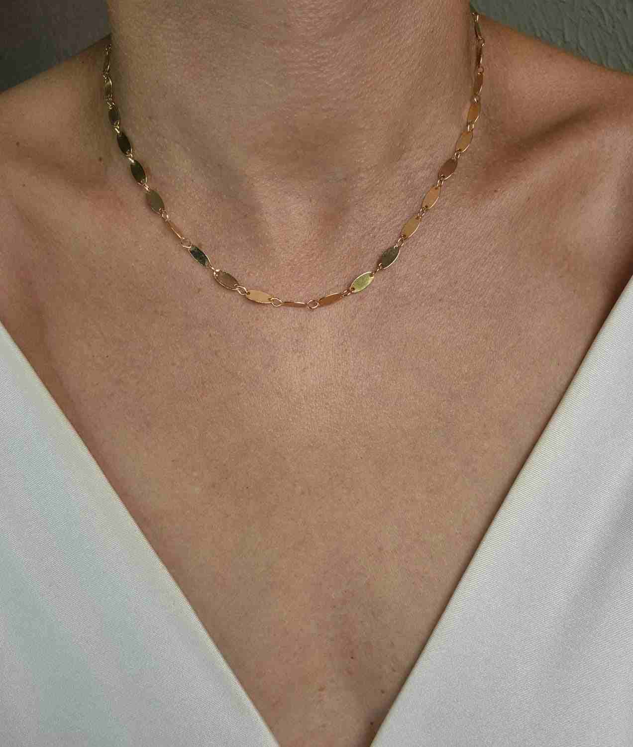 Colar corrente estilizada banhada a ouro 18k