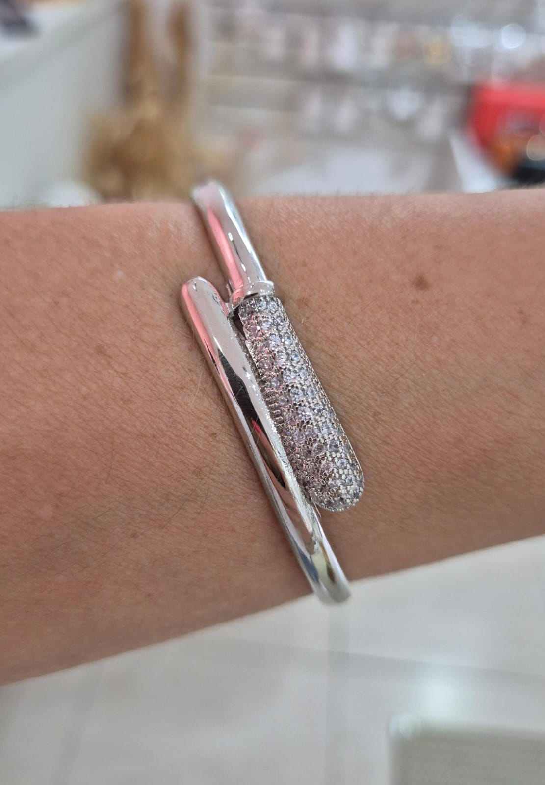 Bracelete pontas cravejado prateado