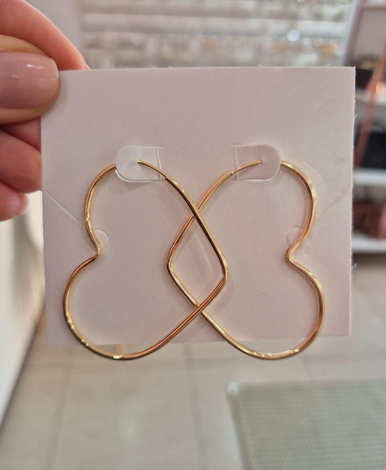 Brinco argola coração banhado a ouro 18k