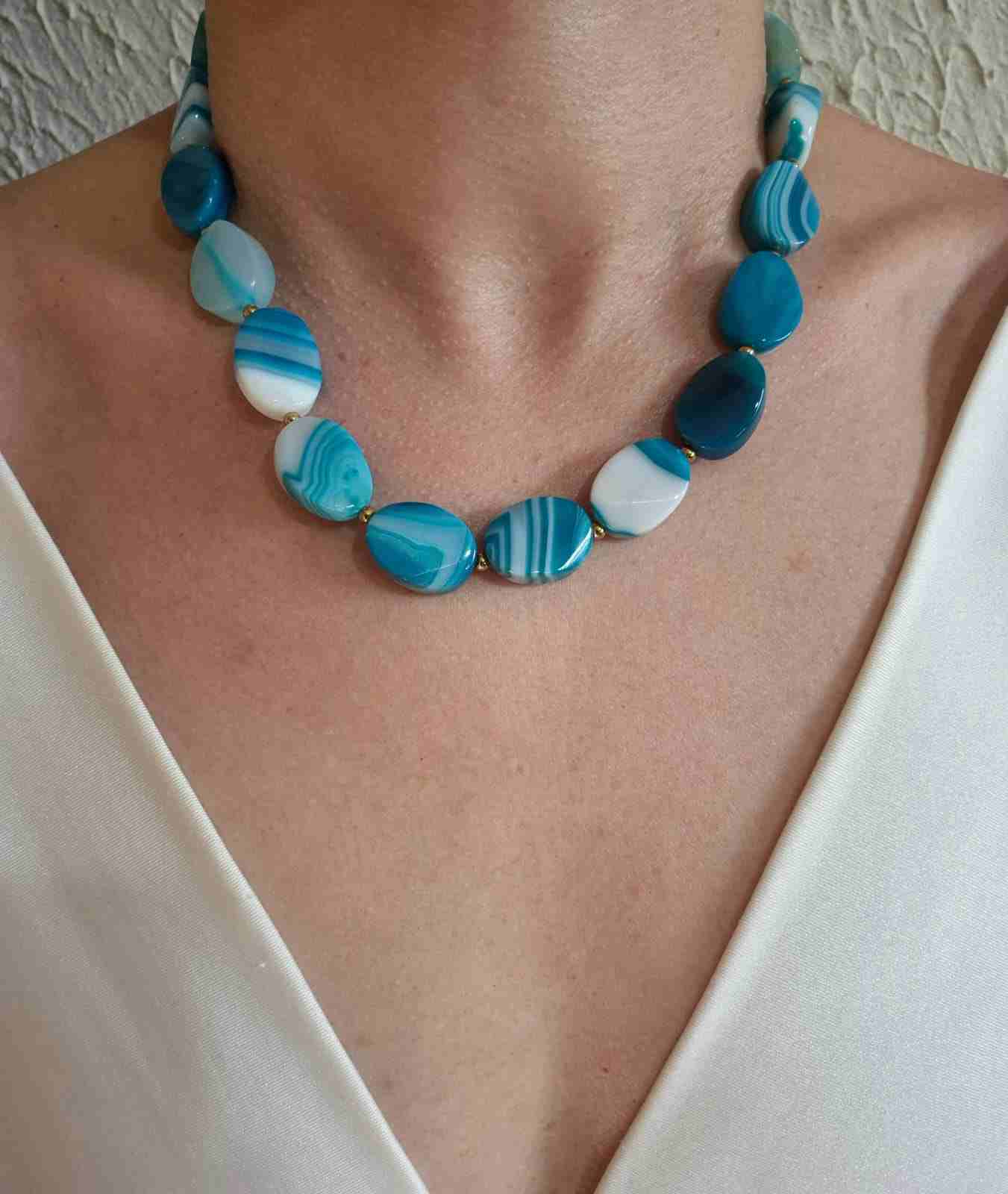 Colar ágata azul oval mesclada