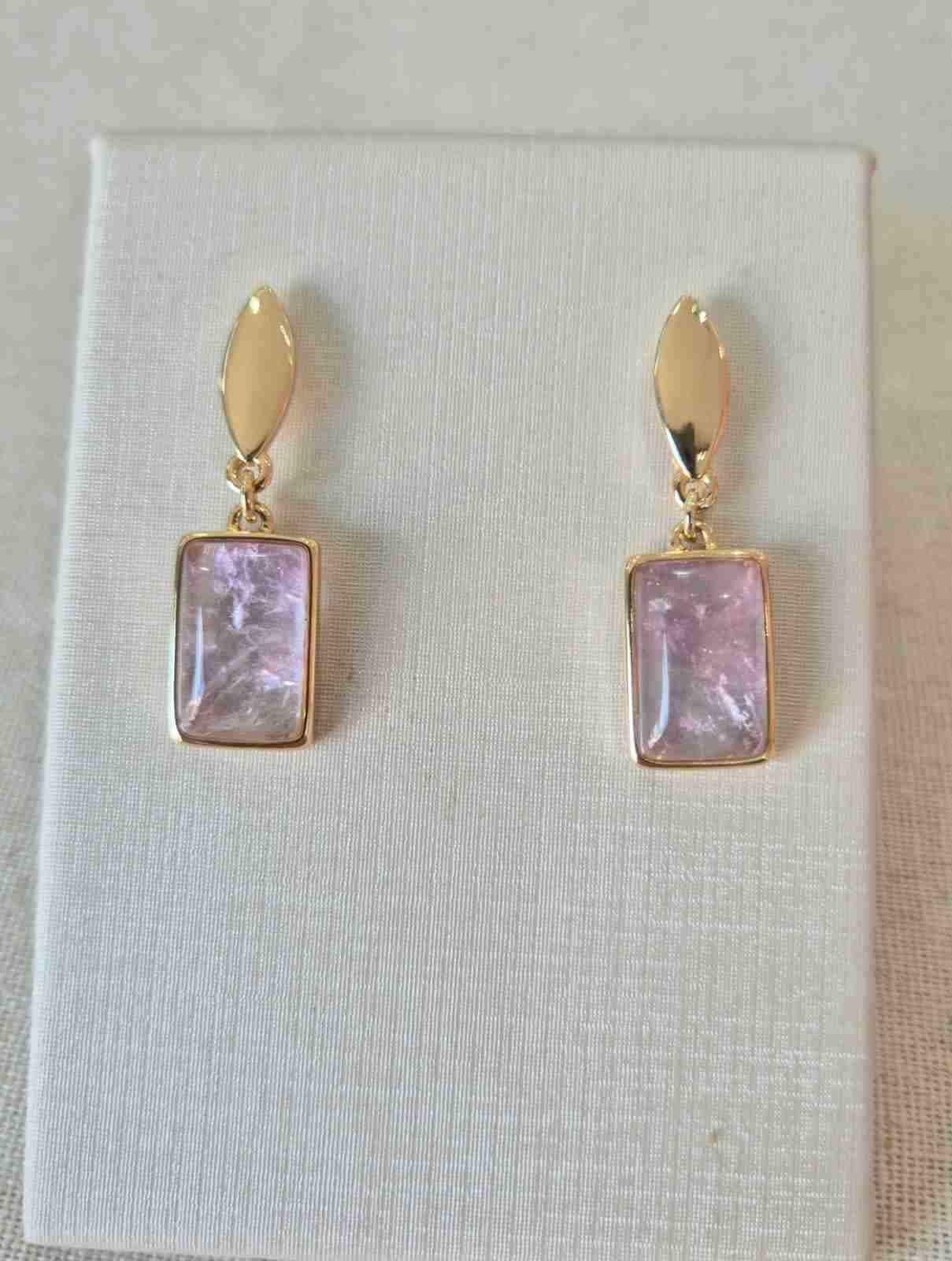 Brinco pendente retangular ametista banhado a ouro 18k
