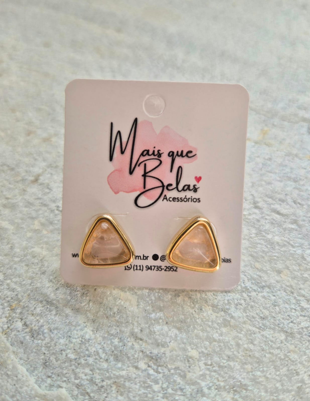 Brinco triangulo quartzo rosa banhado a ouro 18k