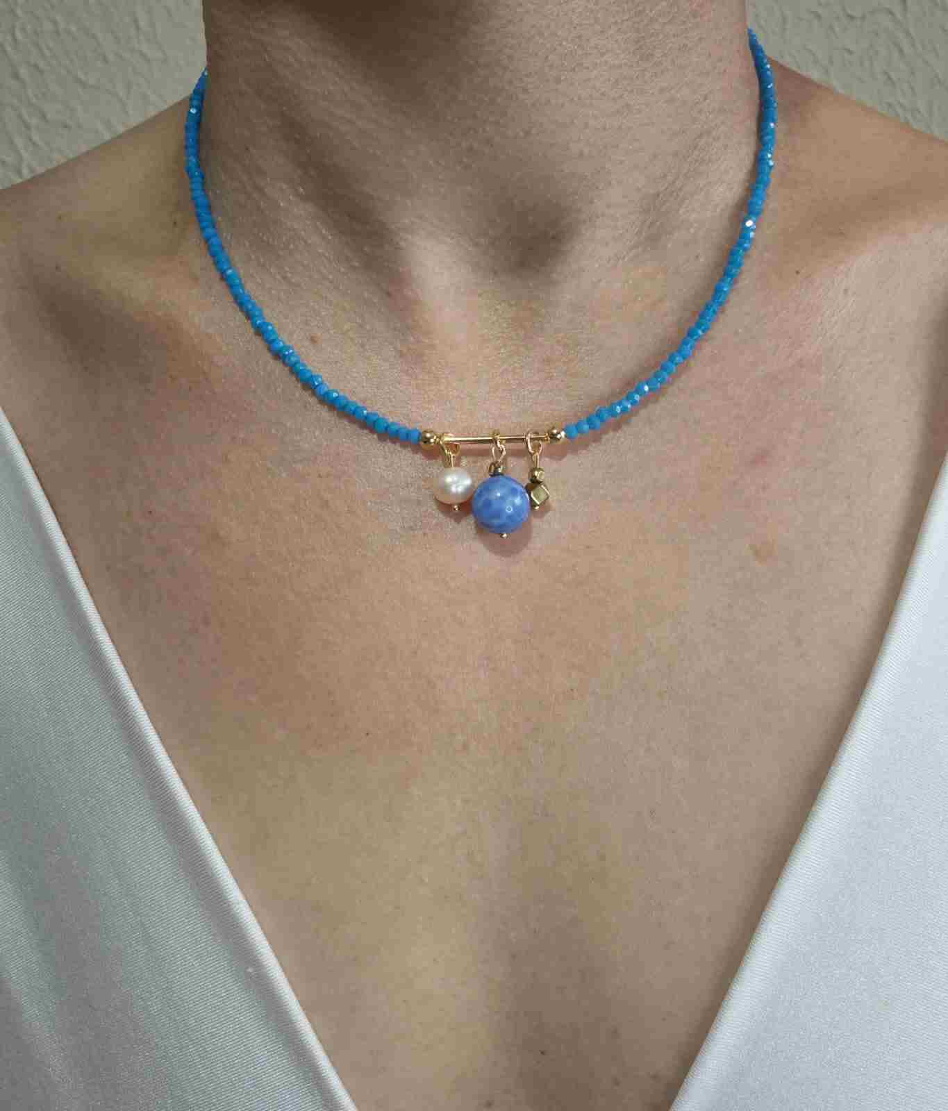 Chocker cristais azuis e mix pingentes
