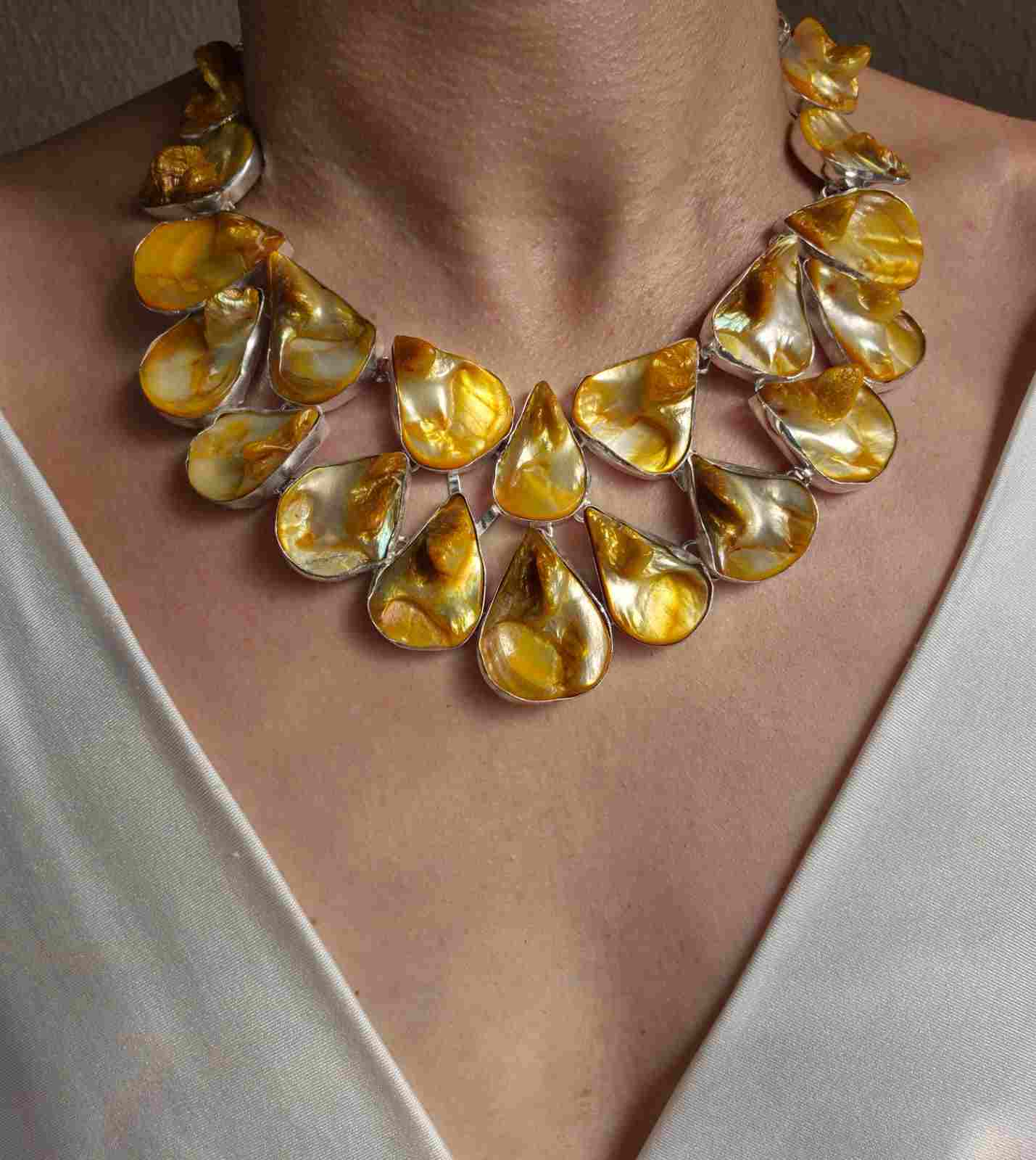 Maxi Colar madrepérolas amarelas